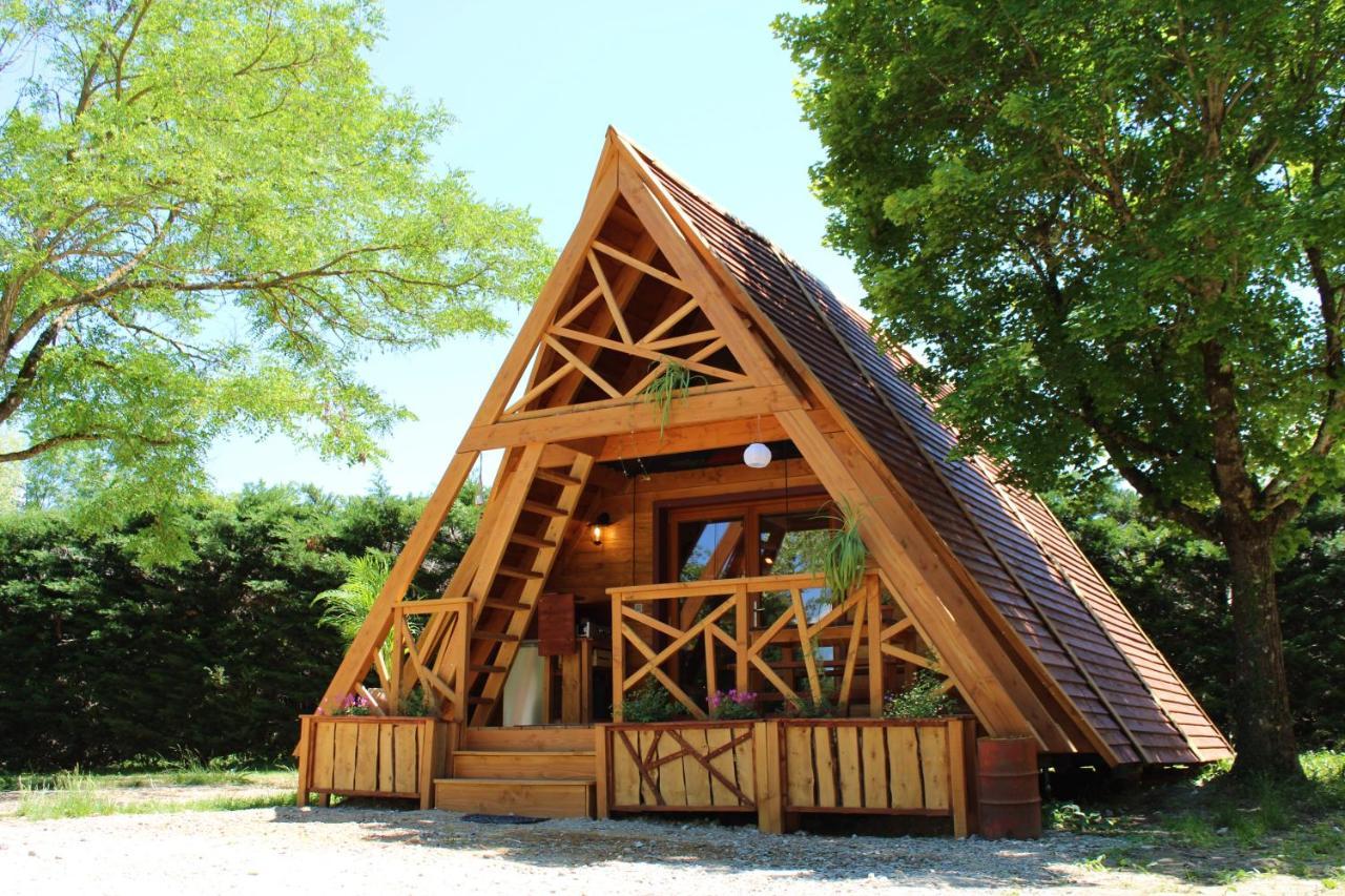 Habitat Createur - Hebergements Insolites Au Camping Municipal "Les Ecureuils" Recoubeau-Jansac Exterior photo