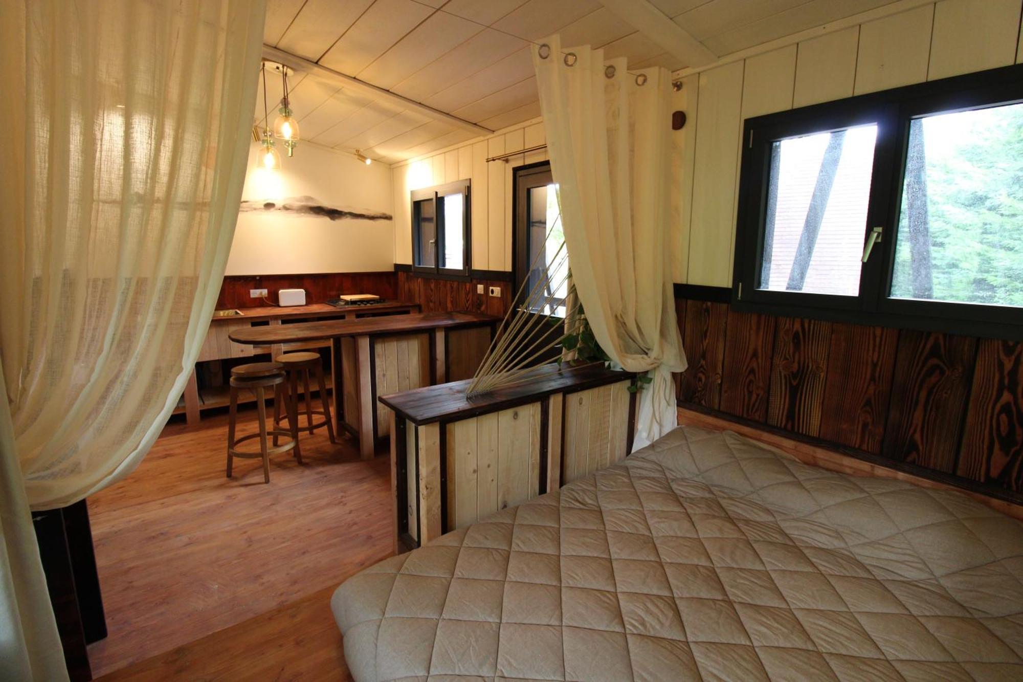 Habitat Createur - Hebergements Insolites Au Camping Municipal "Les Ecureuils" Recoubeau-Jansac Exterior photo